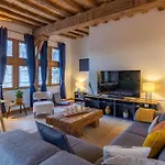Balthazar, Parking Gratuit, Vue Privilegiee Sur La Cathedrale, Wifi Hd, Centre-ville De 아파트 *