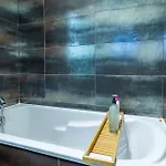 Balthazar, Parking Gratuit, Vue Privilegiee Sur La Cathedrale, Wifi Hd, Centre-ville De 아파트 *